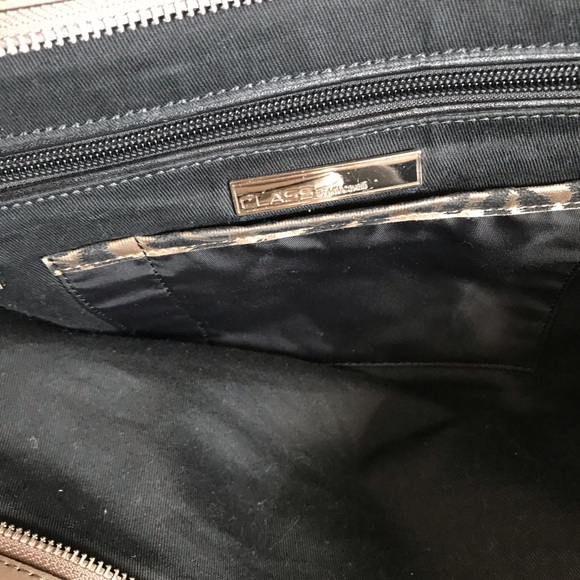 Roberto Cavalli CLASS Tote🌹 - Picture 14 of 15